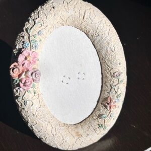 Textured 90’s Cream Floral Oval Frame - No Glass!